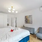 Апартаменты Novos Contrada