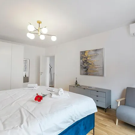 아파트 Novos Contrada