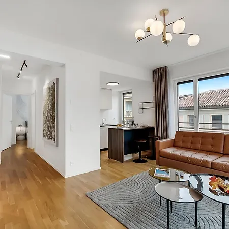 Novos Contrada * لوغانو