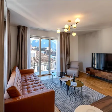 Novos Contrada 루가노